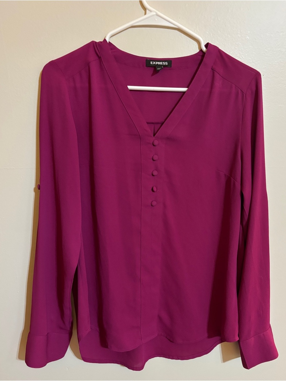 Express Magenta Button-Front V-Neck Blouse size S